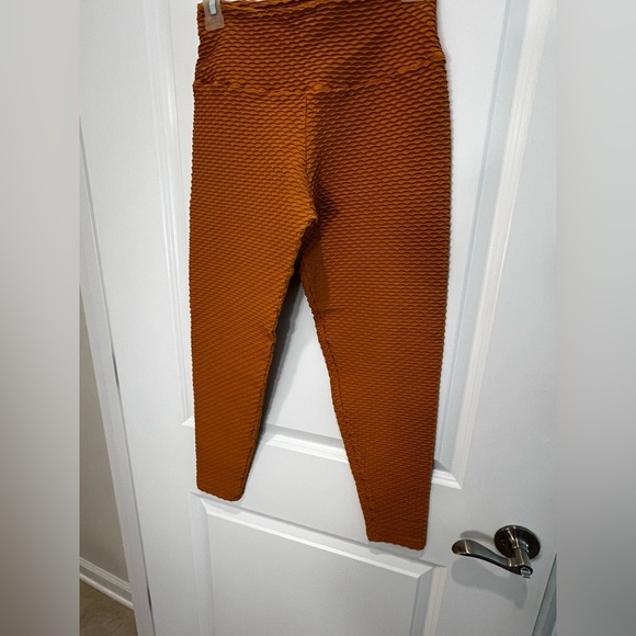 Booty by Brabants Mustard Yellow Croco Skin Workout Leggings - Picture 3 of 11